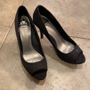 Fergicious sexy peep toe platform heels